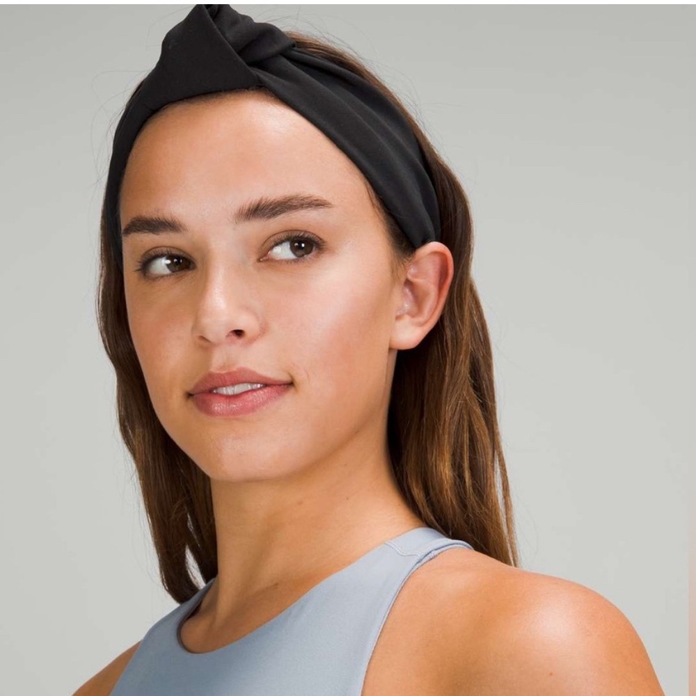 Lululemon Knotted Headband NWOT